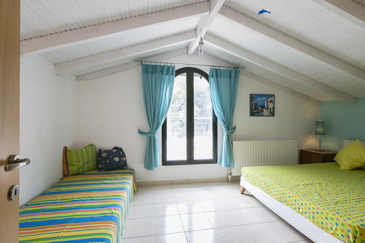 Blue Crab, Beachfront House In Kalandra #Feelslikehome Hanioti Ngoại thất bức ảnh